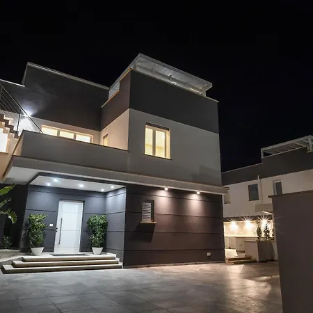Axa Luxury Villa Casal Palocco